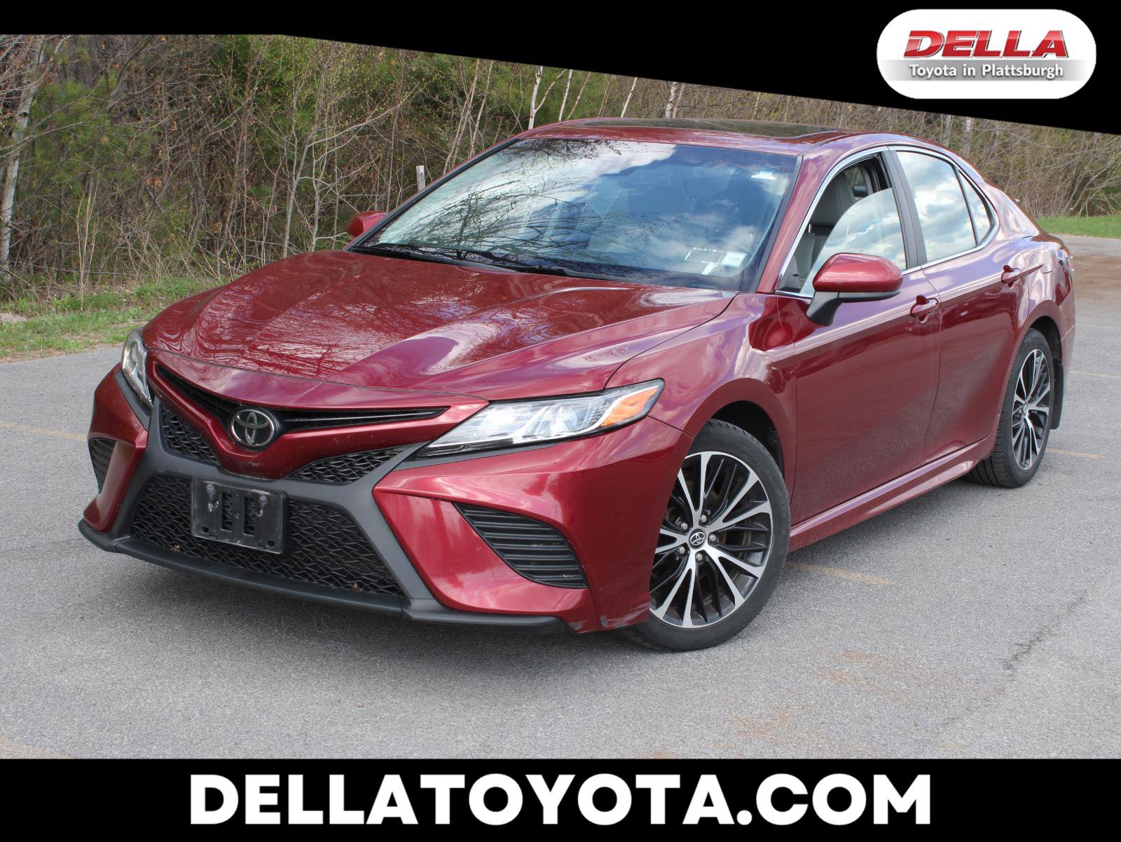 Used 2018 Toyota Camry SE w/ Moonroof Package FWD image 1