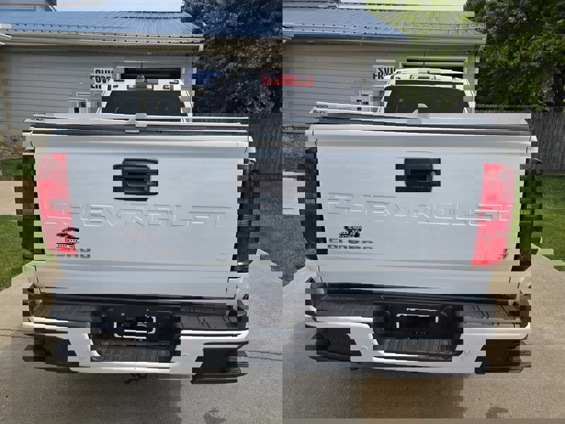 Used 2021 Chevrolet Colorado LT w/ Fleet Safety Package image 4