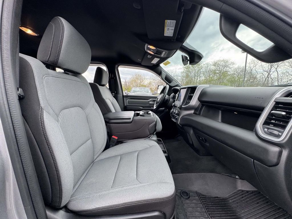 Used 2022 RAM 1500 Big Horn AWD/4WD image 16