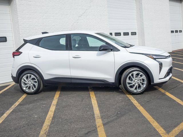 New 2027 Chevrolet Bolt LT image 5