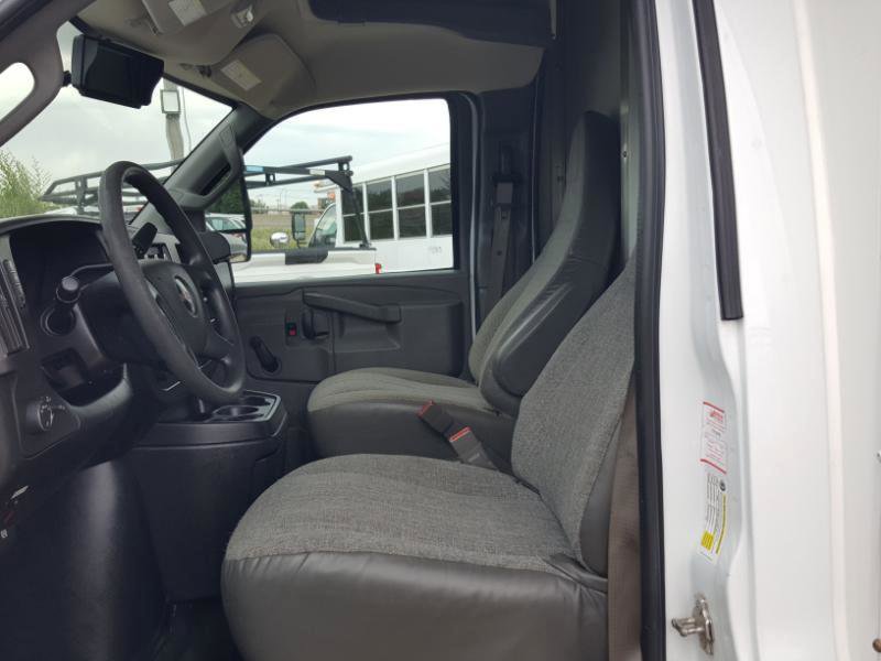 Used 2018 GMC Savana 3500 w/ Driver Convenience Package RWD image 22