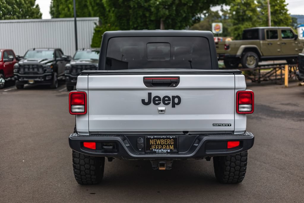 Used 2020 Jeep Gladiator Sport w/ Quick Order Package 24S AWD/4WD image 12