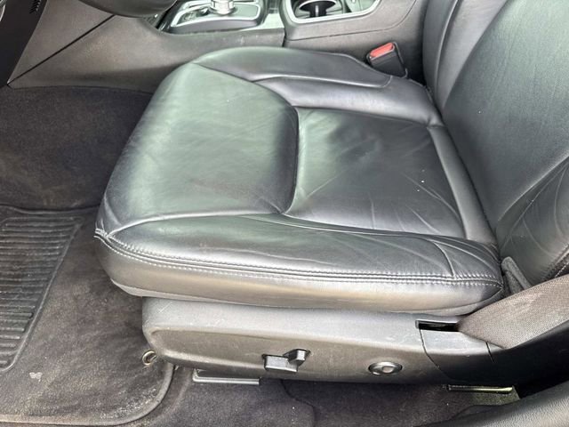 Used 2019 Chrysler 300 Touring L w/ Quick Order Package 22F RWD image 19