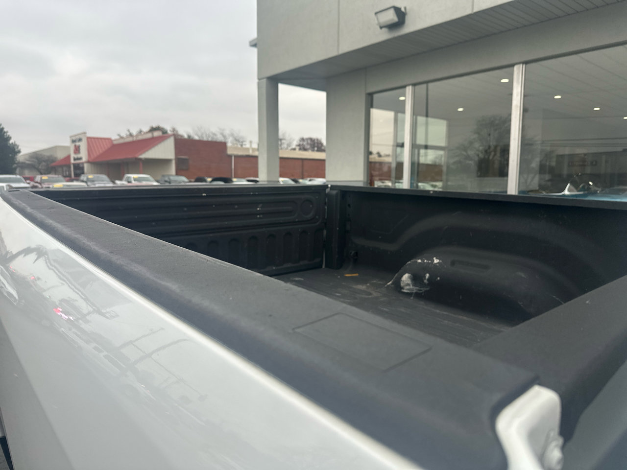 Used 2018 RAM 2500 Tradesman w/ Chrome Appearance Group image 27