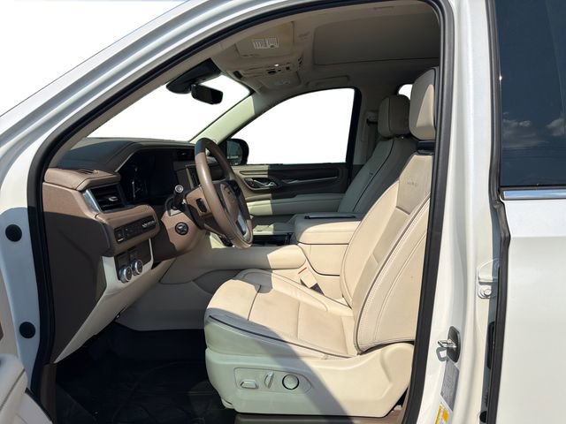 Used 2021 GMC Yukon XL Denali w/ Denali Premium Package image 10