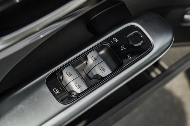 New 2026 Mercedes-Benz C 300 4MATIC Sedan image 39