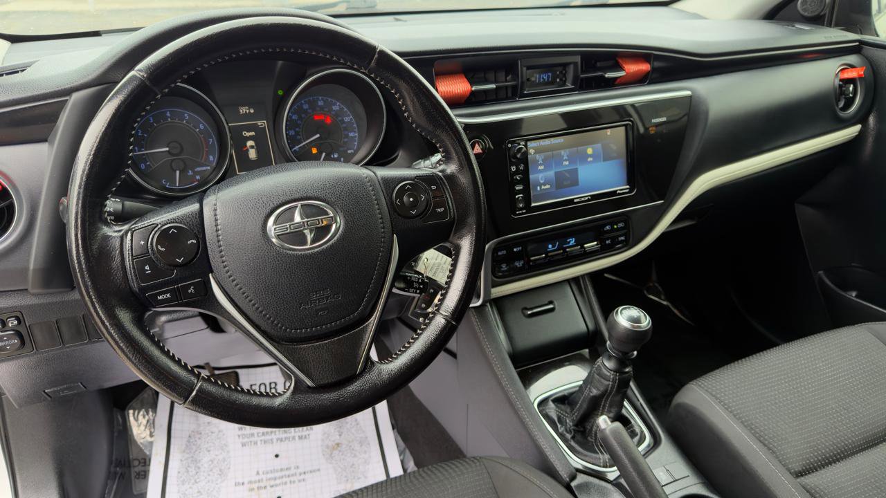 Used 2016 Scion iM image 33
