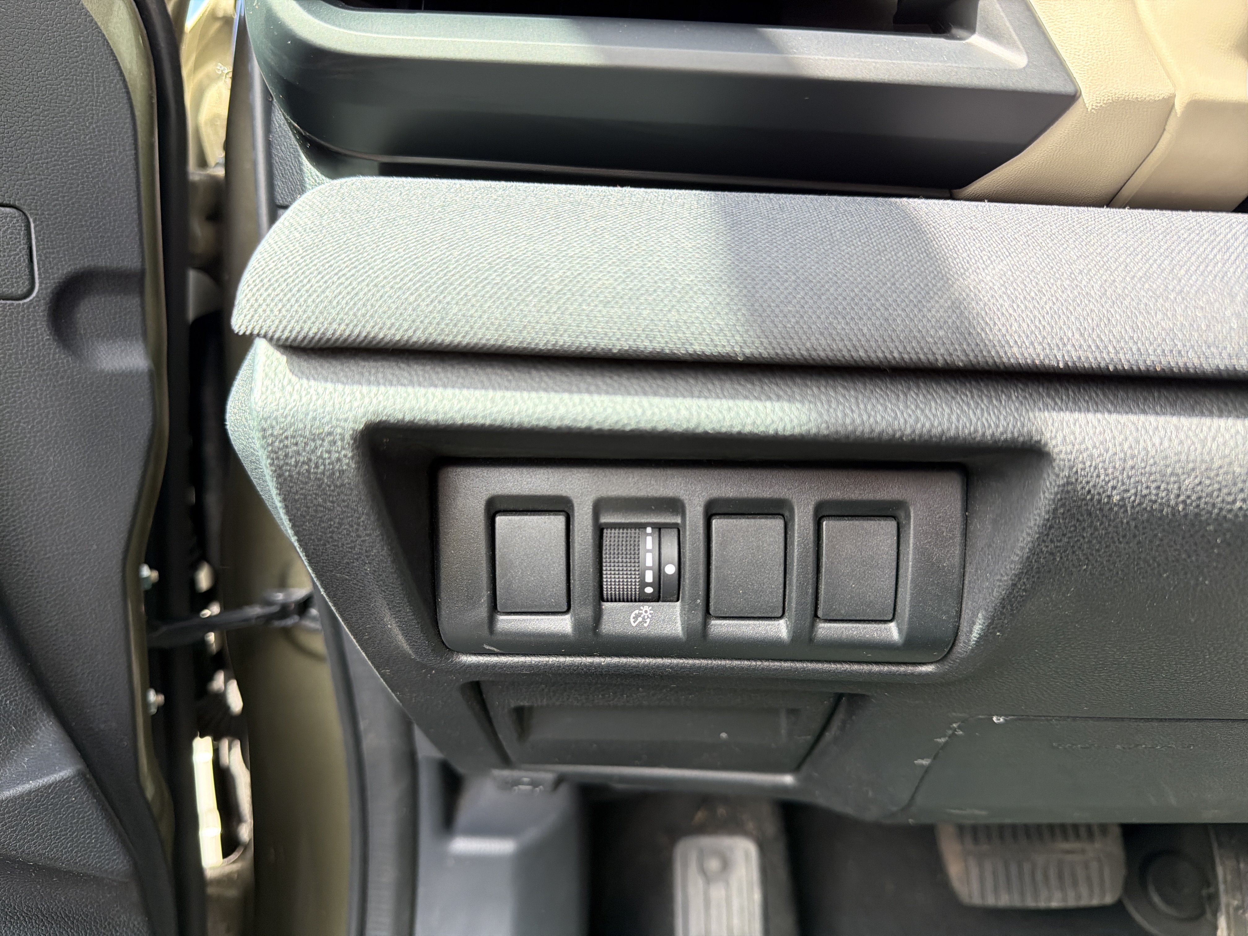 Used 2021 Subaru Outback Premium AWD/4WD image 15
