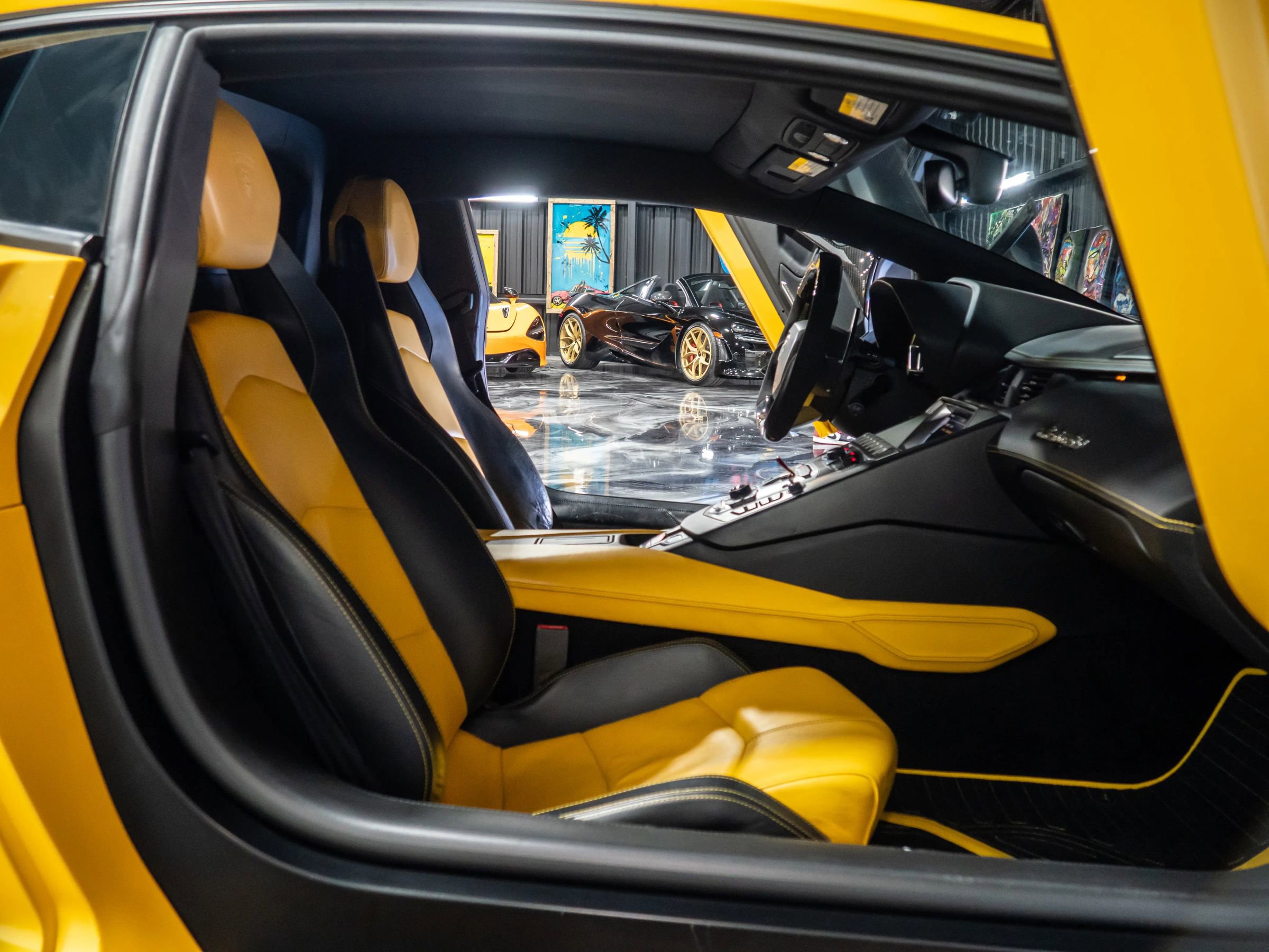 Used 2013 Lamborghini Aventador LP 700-4 image 28