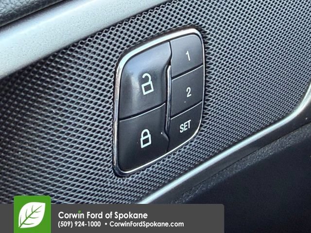 Used 2019 Ford Fusion SEL FWD image 21