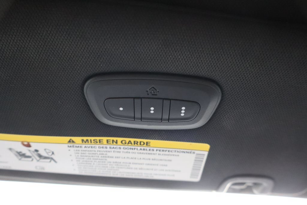 Used 2018 Chrysler Pacifica Touring Plus w/ S Appearance Package FWD image 16