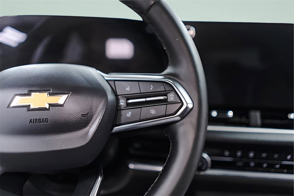 Used 2025 Chevrolet Equinox LT image 12