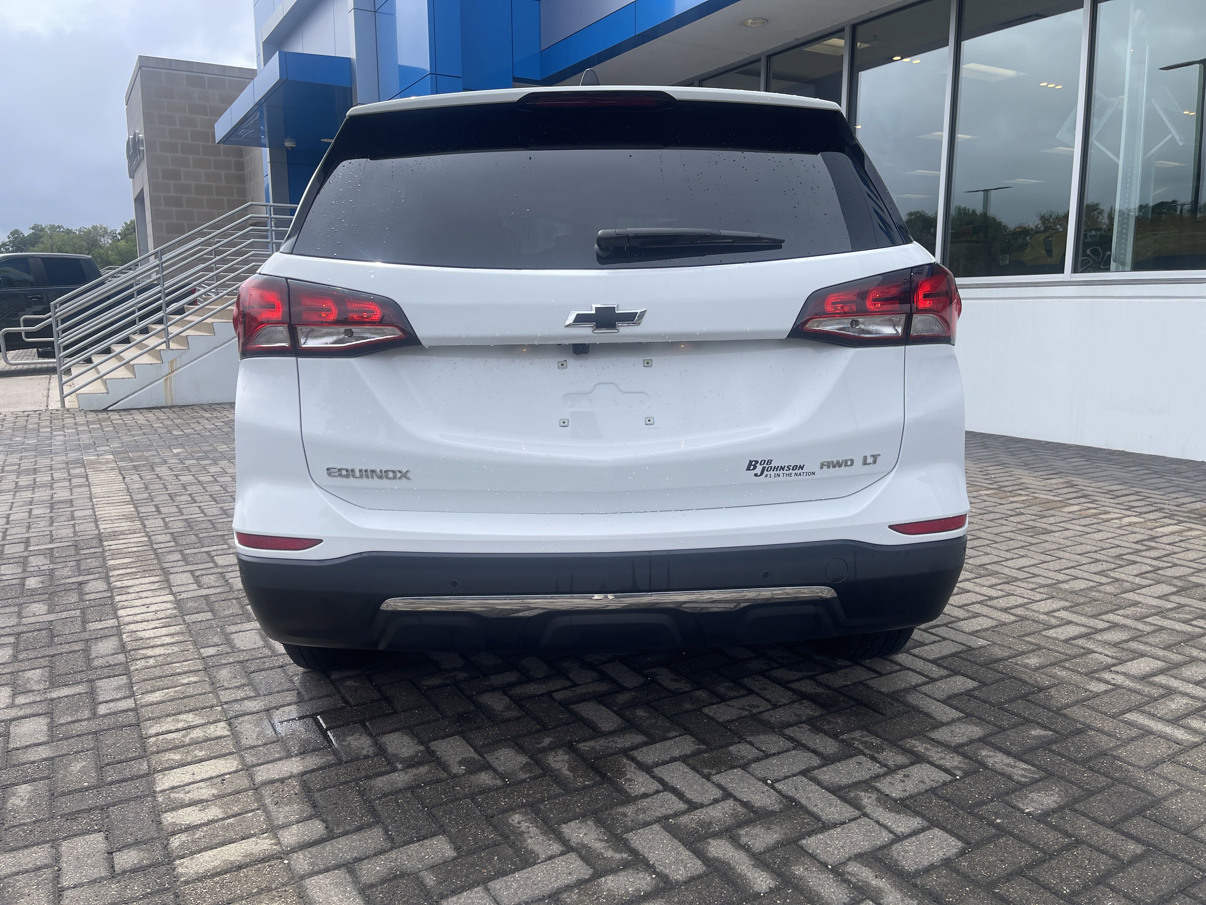 Used 2023 Chevrolet Equinox LT image 4