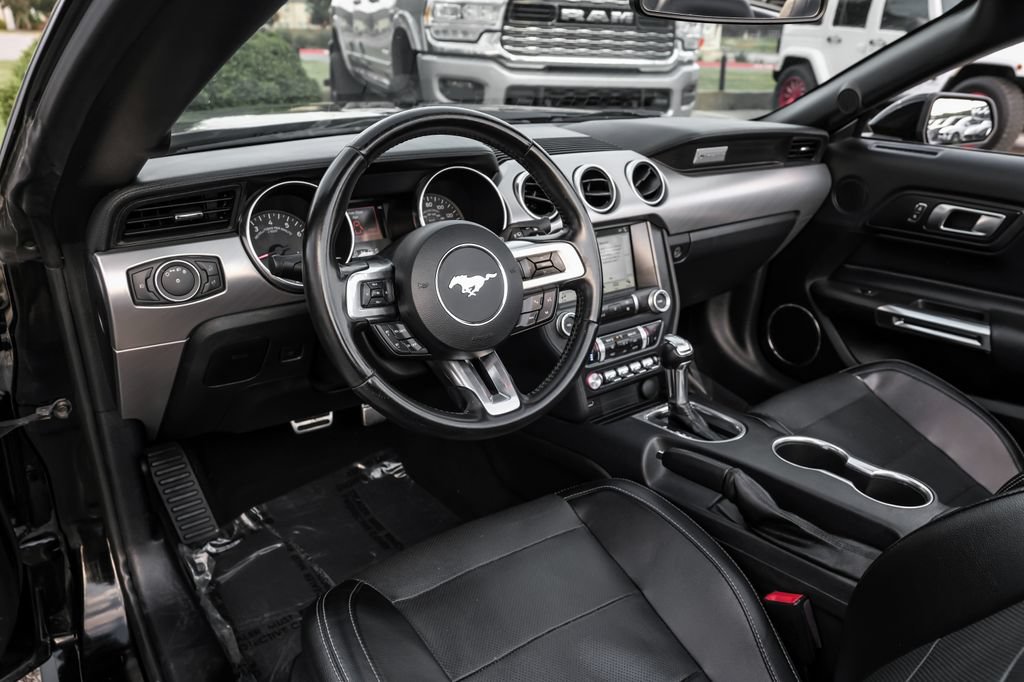 Used 2019 Ford Mustang GT Premium RWD image 14