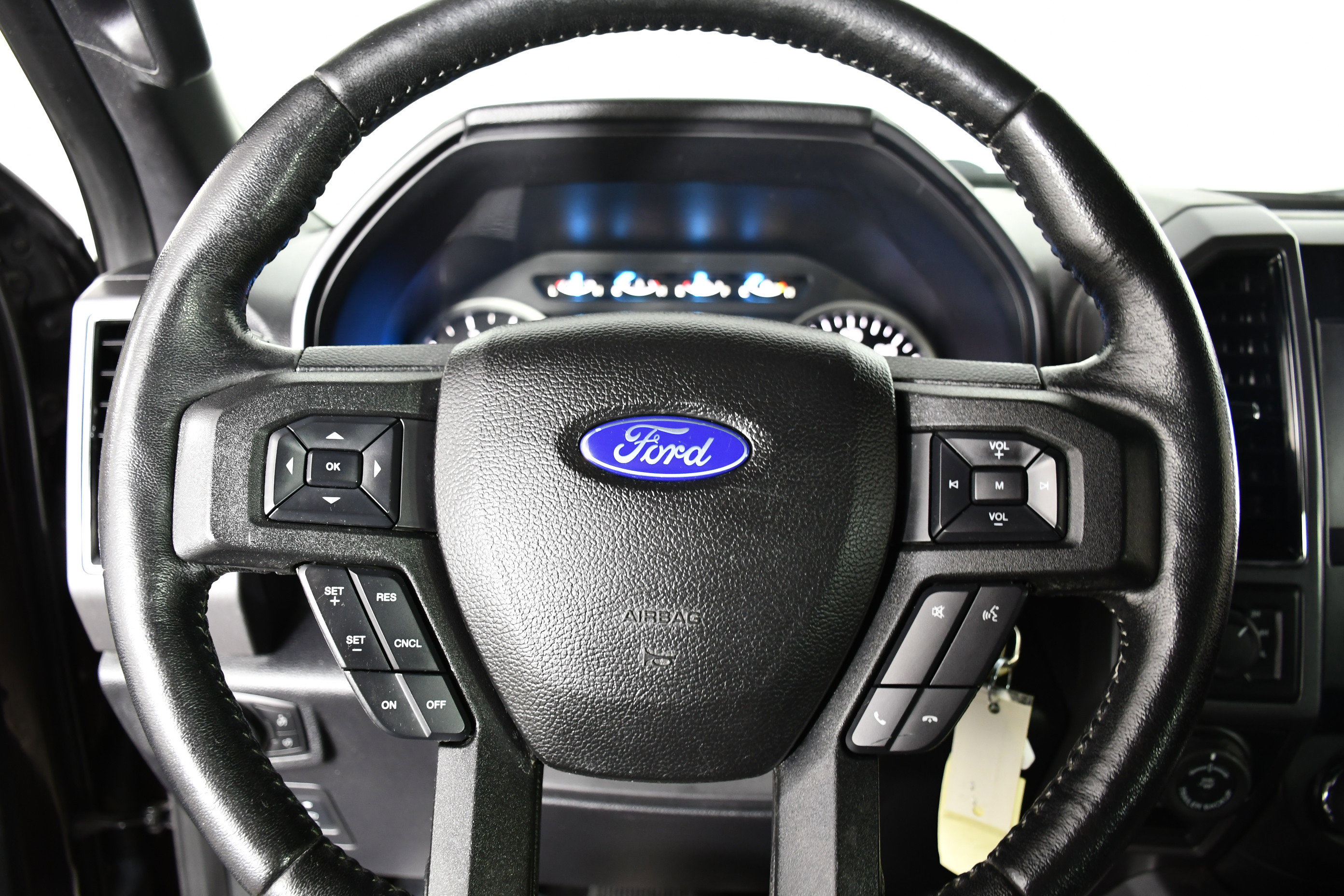 Used 2018 Ford F150 XLT w/ Equipment Group 302A Luxury AWD/4WD image 22