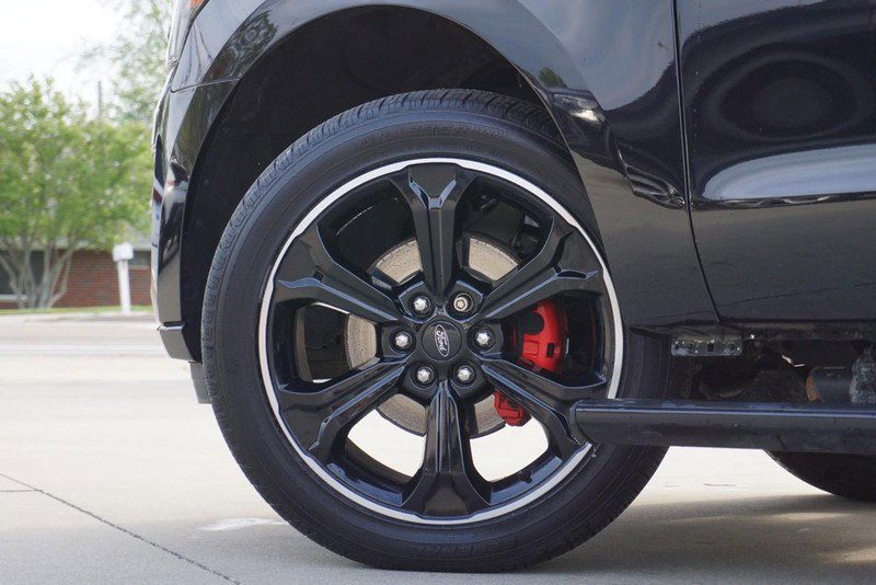 Used 2023 Ford Expedition Limited image 16