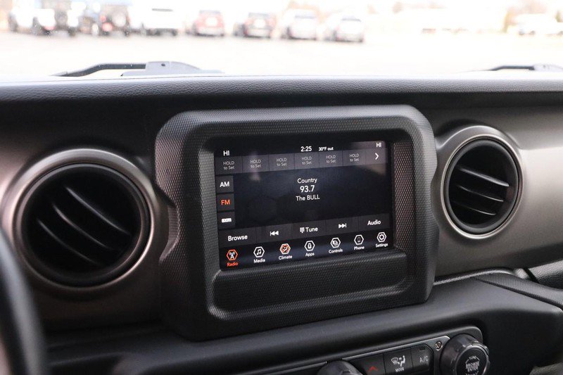 Used 2022 Jeep Wrangler Unlimited Sport image 16