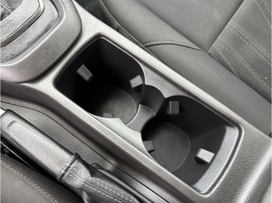 Used 2017 Ford Focus SE FWD image 25