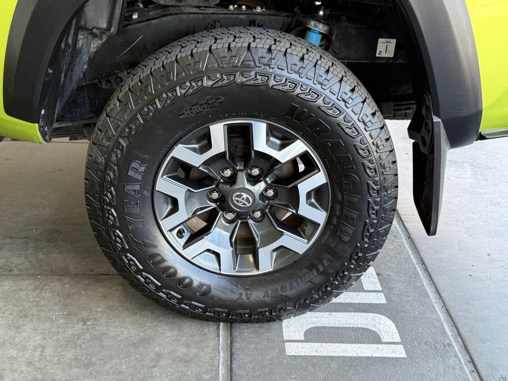 Certified 2023 Toyota Tacoma TRD Off-Road image 19