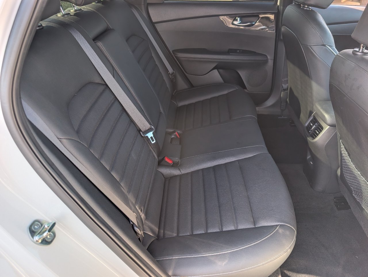 Used 2024 Kia Forte GT-Line w/ GT-Line Premium Package FWD image 5