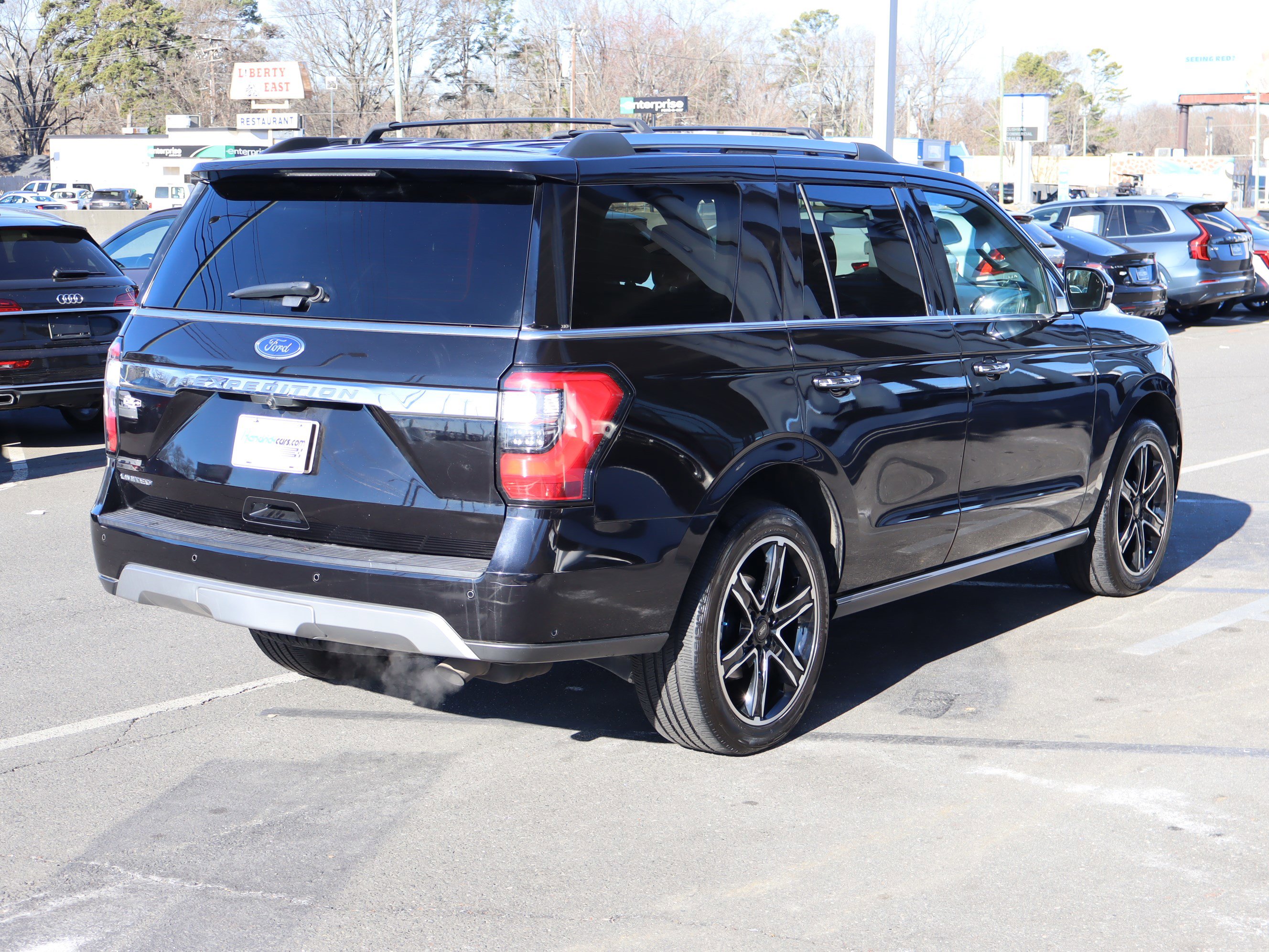 Used 2020 Ford Expedition Limited w/ Special Edition Package image 10