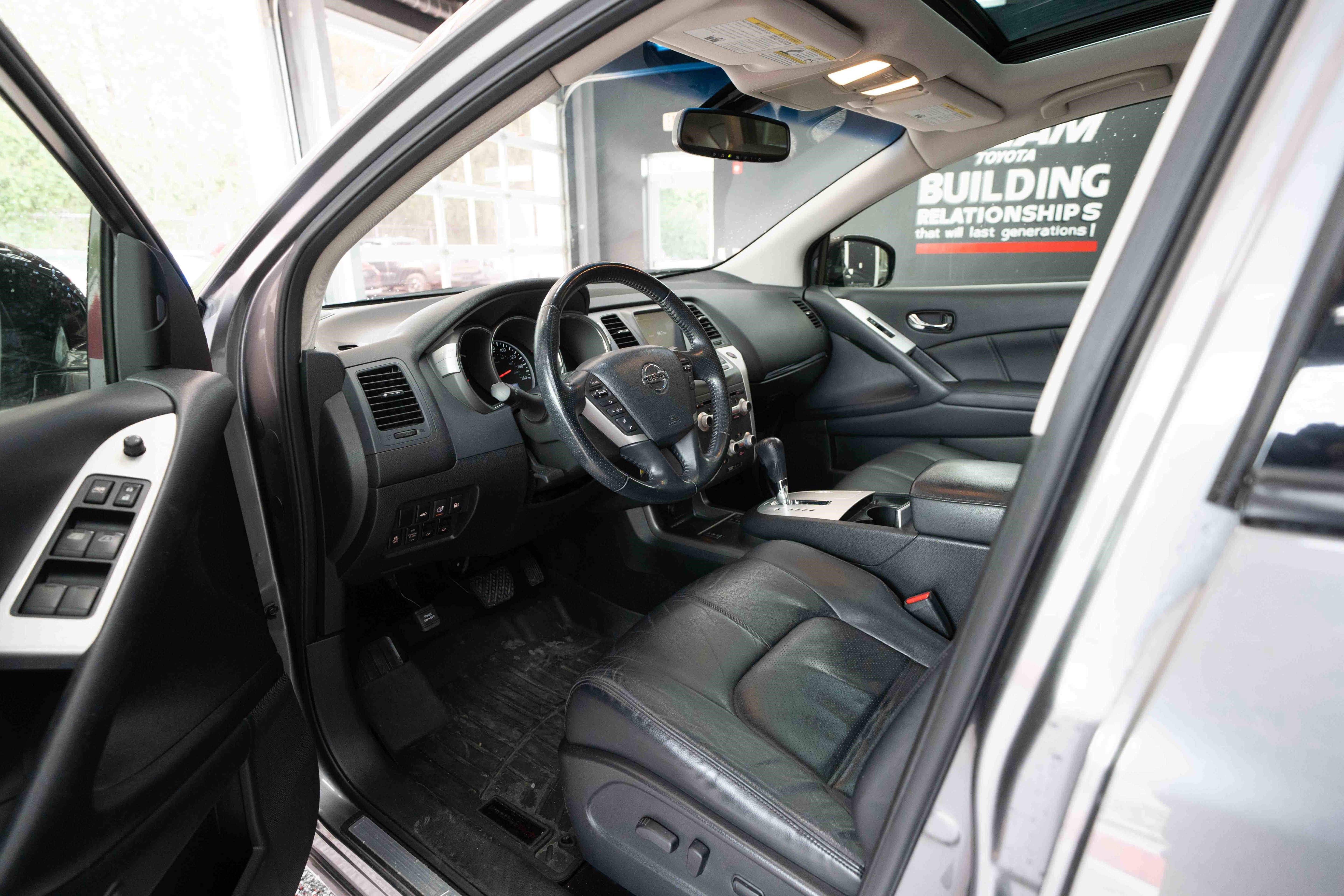 Used 2013 Nissan Murano SL w/ Navigation Pkg image 8