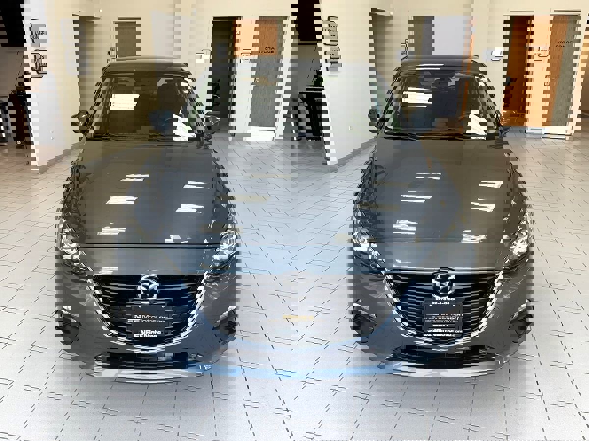 Used 2016 MAZDA MAZDA3 i Sport image 3