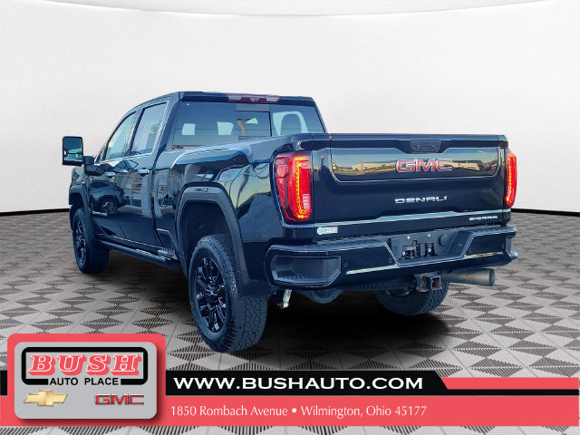 Used 2022 GMC Sierra 2500 Denali w/ Denali Black Diamond Edition AWD/4WD image 3