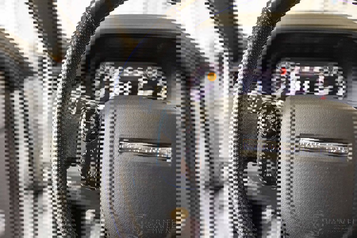 Used 2020 Land Rover Range Rover Evoque R-Dynamic S image 23