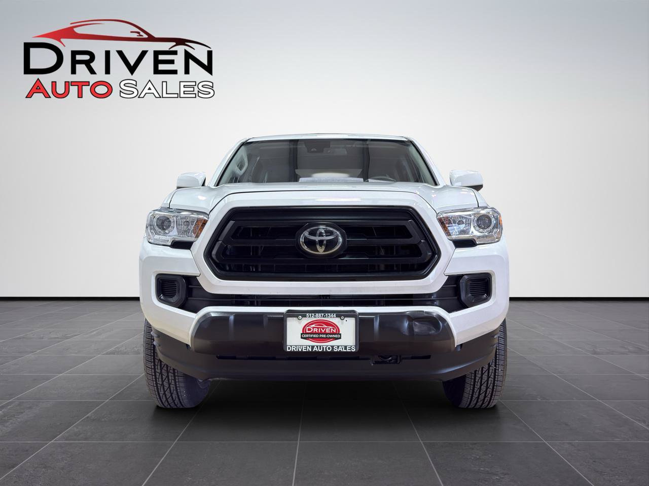 Used 2022 Toyota Tacoma SR AWD/4WD image 9