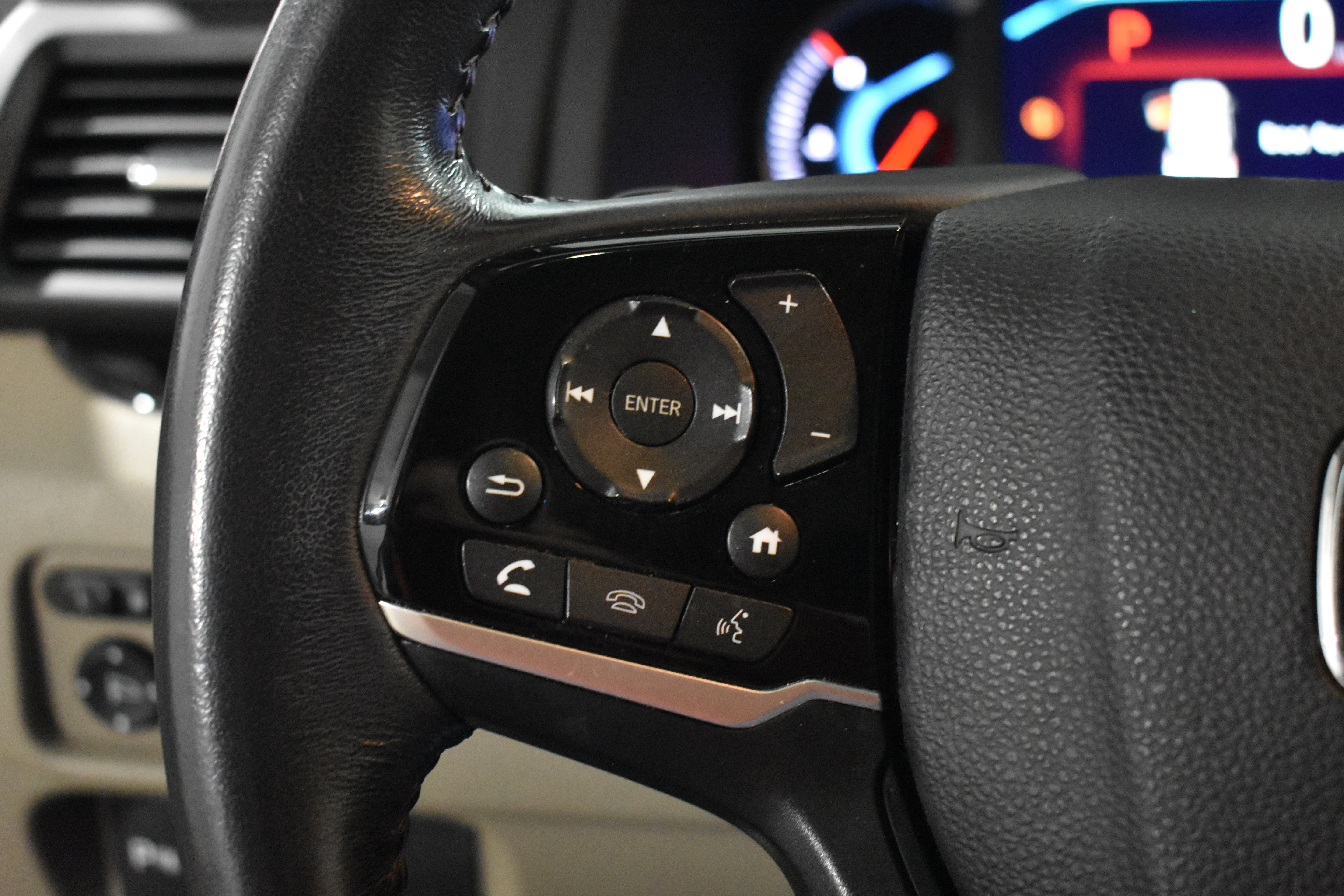 Used 2020 Honda Pilot Touring image 18