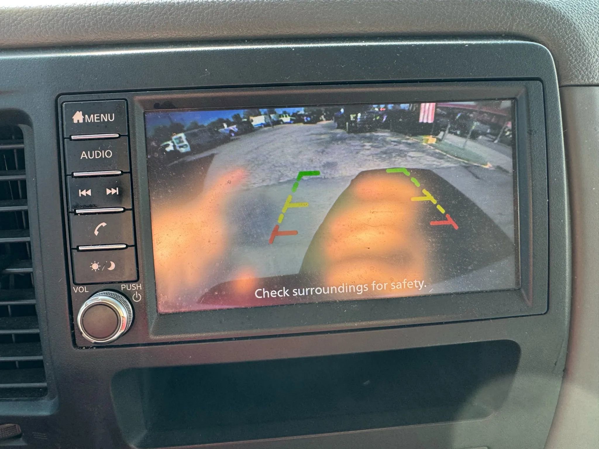 Used 2019 Nissan NV 2500 SV image 33