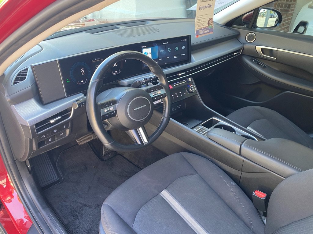 Used 2024 Hyundai Sonata SEL FWD image 30