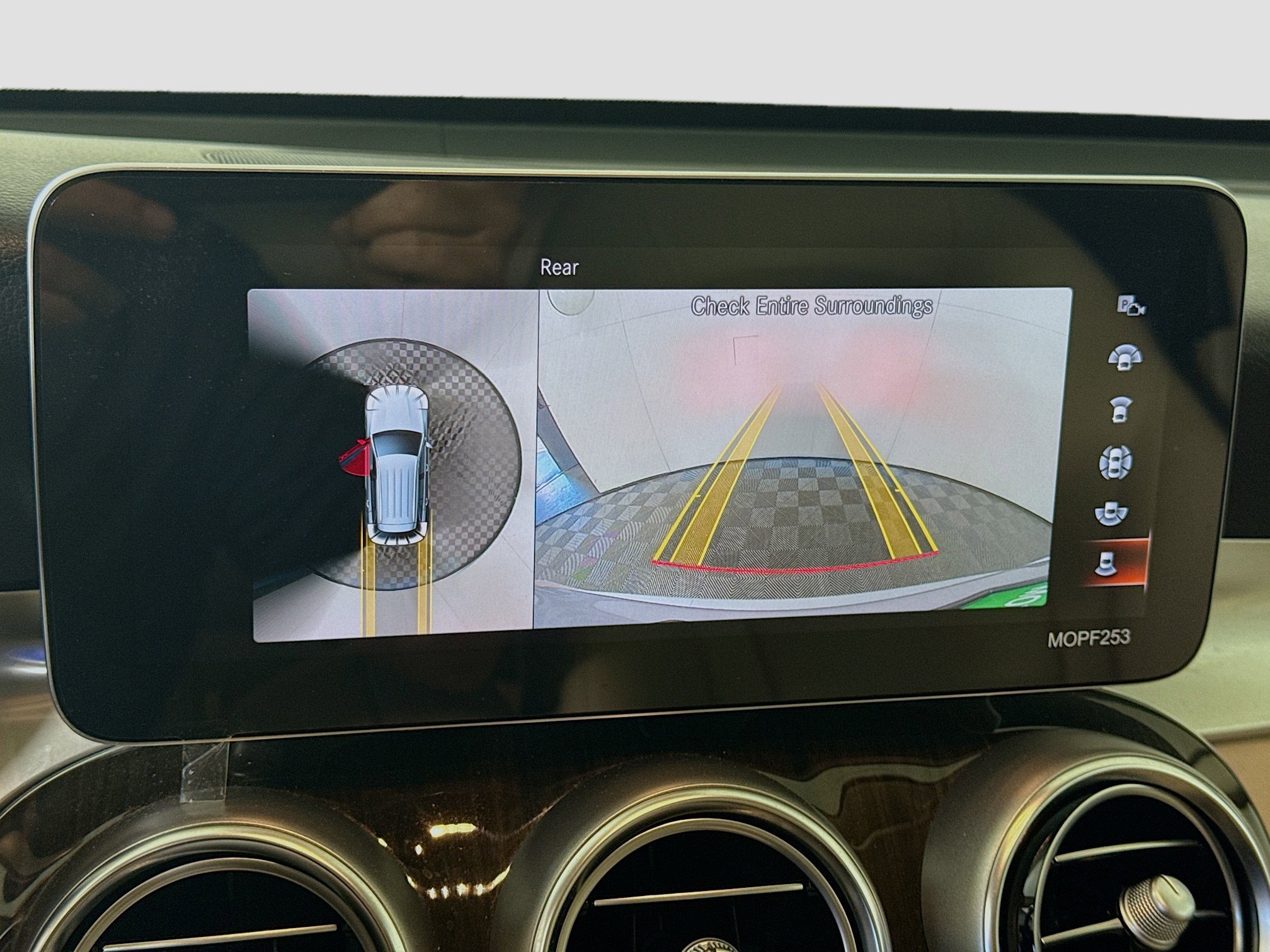 Used 2022 Mercedes-Benz GLC 300 w/ Premium Package Lite image 19