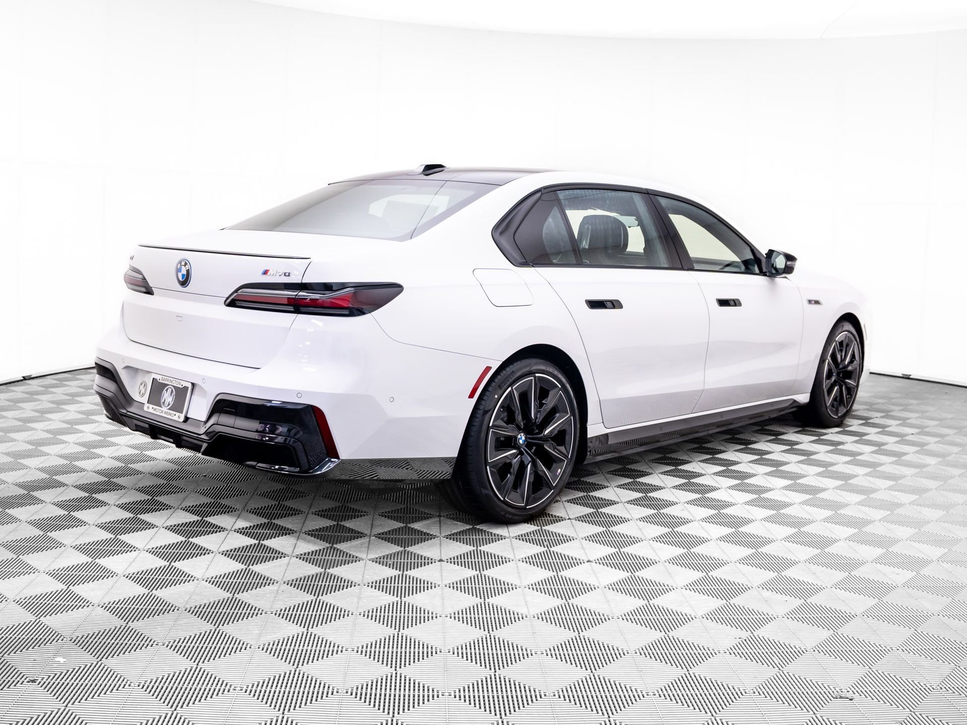 New 2026 BMW i7 M70 AWD/4WD image 6