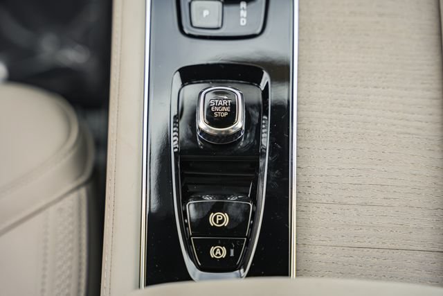 New 2026 Volvo XC90 B6 Plus w/ Protection Package Premier AWD/4WD image 26