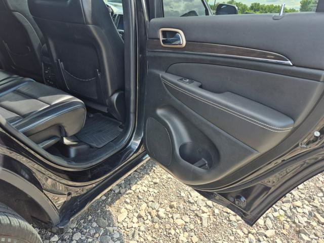 Used 2015 Jeep Grand Cherokee Overland AWD/4WD image 7