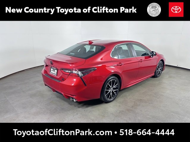 Certified 2024 Toyota Camry SE image 3