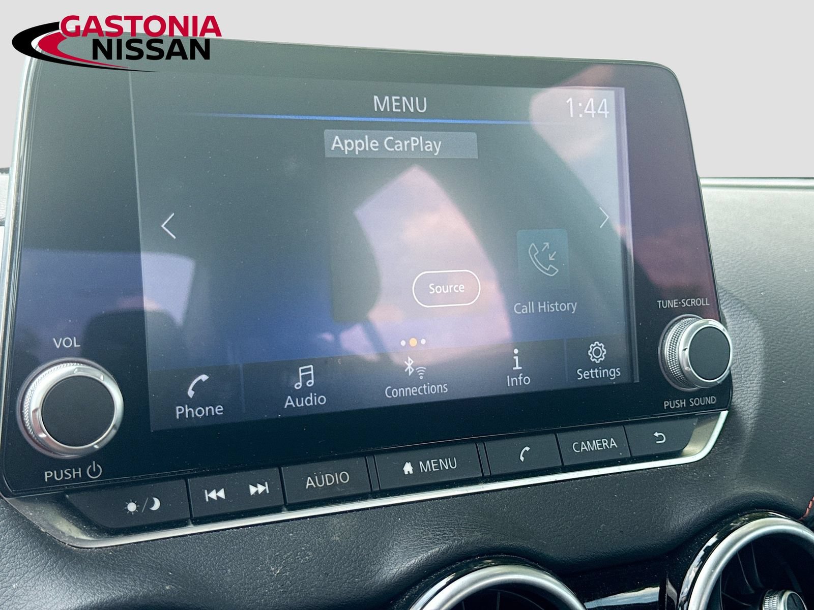 Used 2025 Nissan Sentra SR FWD image 19