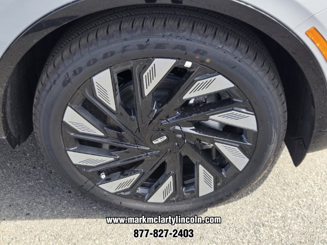 New 2026 Lincoln Nautilus Reserve AWD/4WD image 14