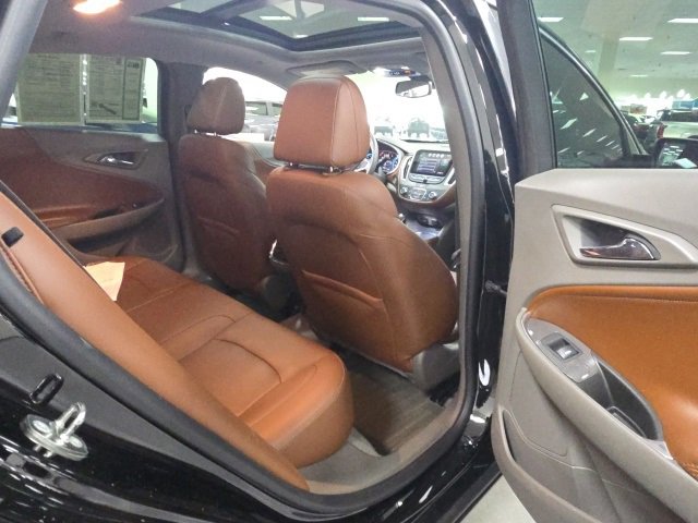 Used 2018 Chevrolet Malibu LT w/ Leather Package image 10