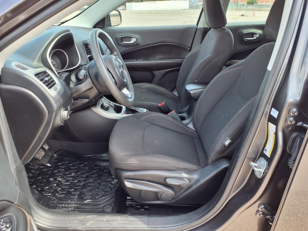 Used 2021 Jeep Compass Sport image 12