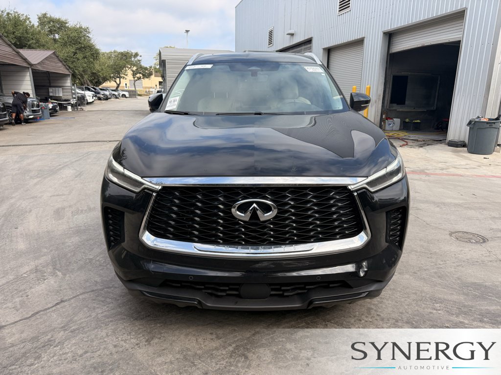 Certified 2024 INFINITI QX60 Luxe FWD image 3