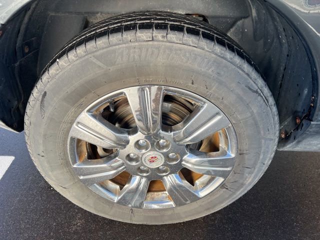 Used 2015 Cadillac SRX Luxury w/ Driver Awareness Package image 9