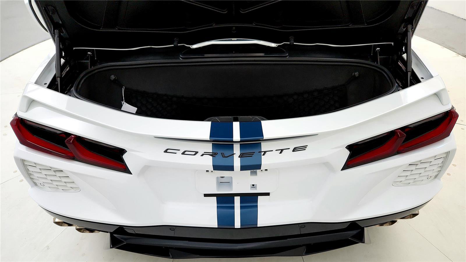 Used 2023 Chevrolet Corvette Stingray Premium Conv w/ 3LT RWD image 19