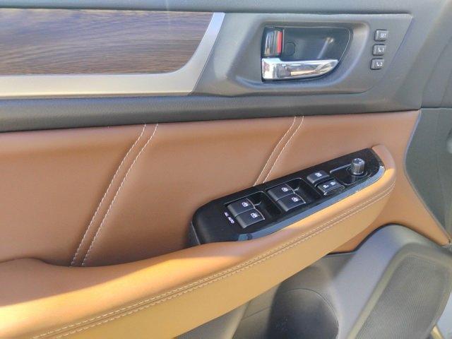 Used 2018 Subaru Outback 2.5i Touring w/ Popular Package #3 image 8