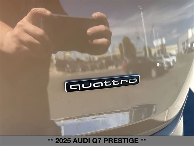 New 2025 Audi Q7 3.0T Prestige image 12