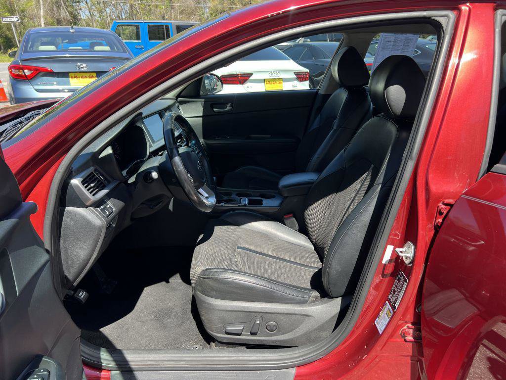 Used 2019 Kia Optima S image 11