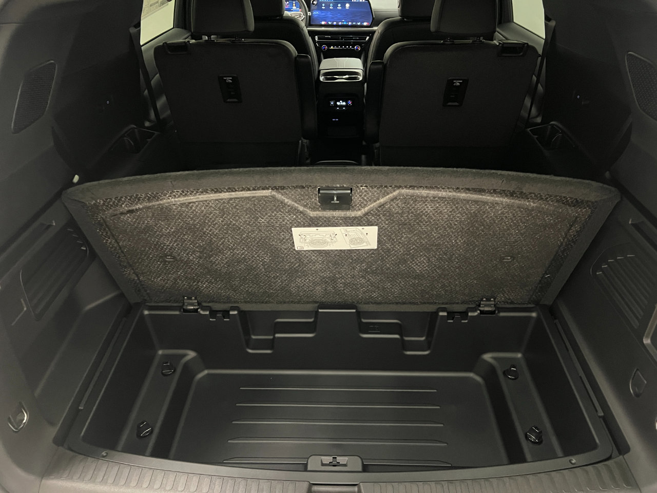 New 2026 Chevrolet Traverse LT image 42