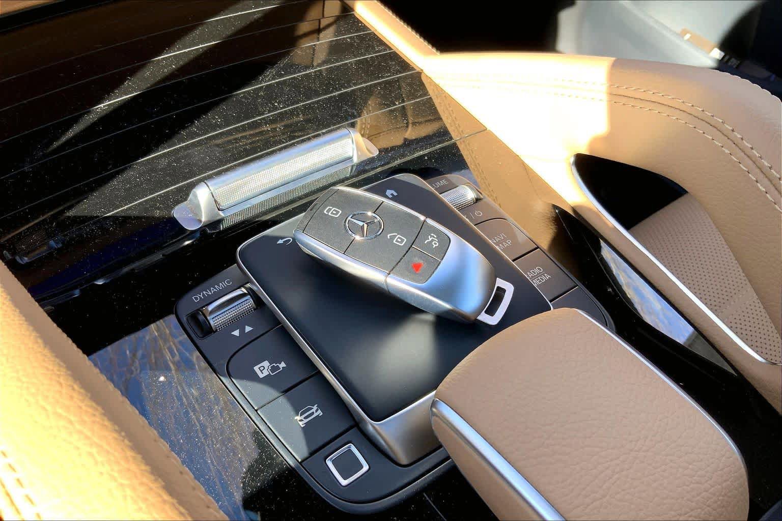 New 2026 Mercedes-Benz GLS 450 4MATIC image 21